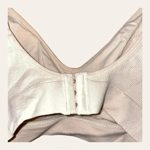 Nwt WOMEN’S SOFRA PADDED STRETCHY BRA WIRELESS - Picture 6 of 6